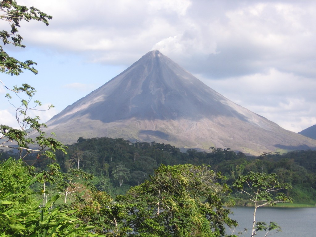 Volcan Arenal, my favorite destination in CR.